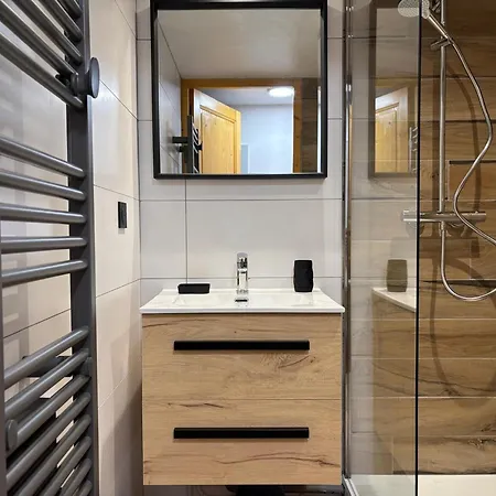Cabine, Idealement Situe - 4 Pers. * Pralognan-la-Vanoise